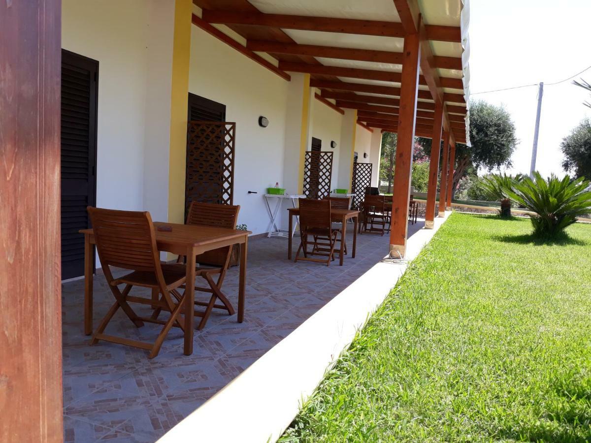 Agriturismo Tenuta Pozzello Torre dell'Orso Exterior photo